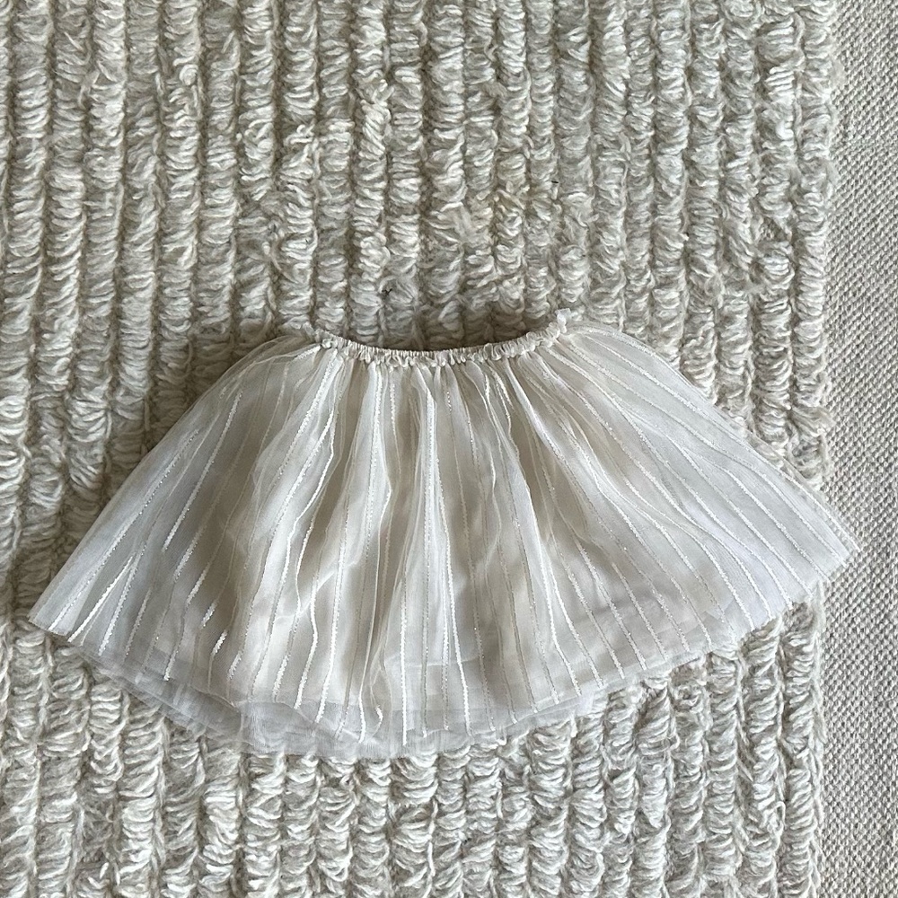 Zara skirt size 8 and size 9
